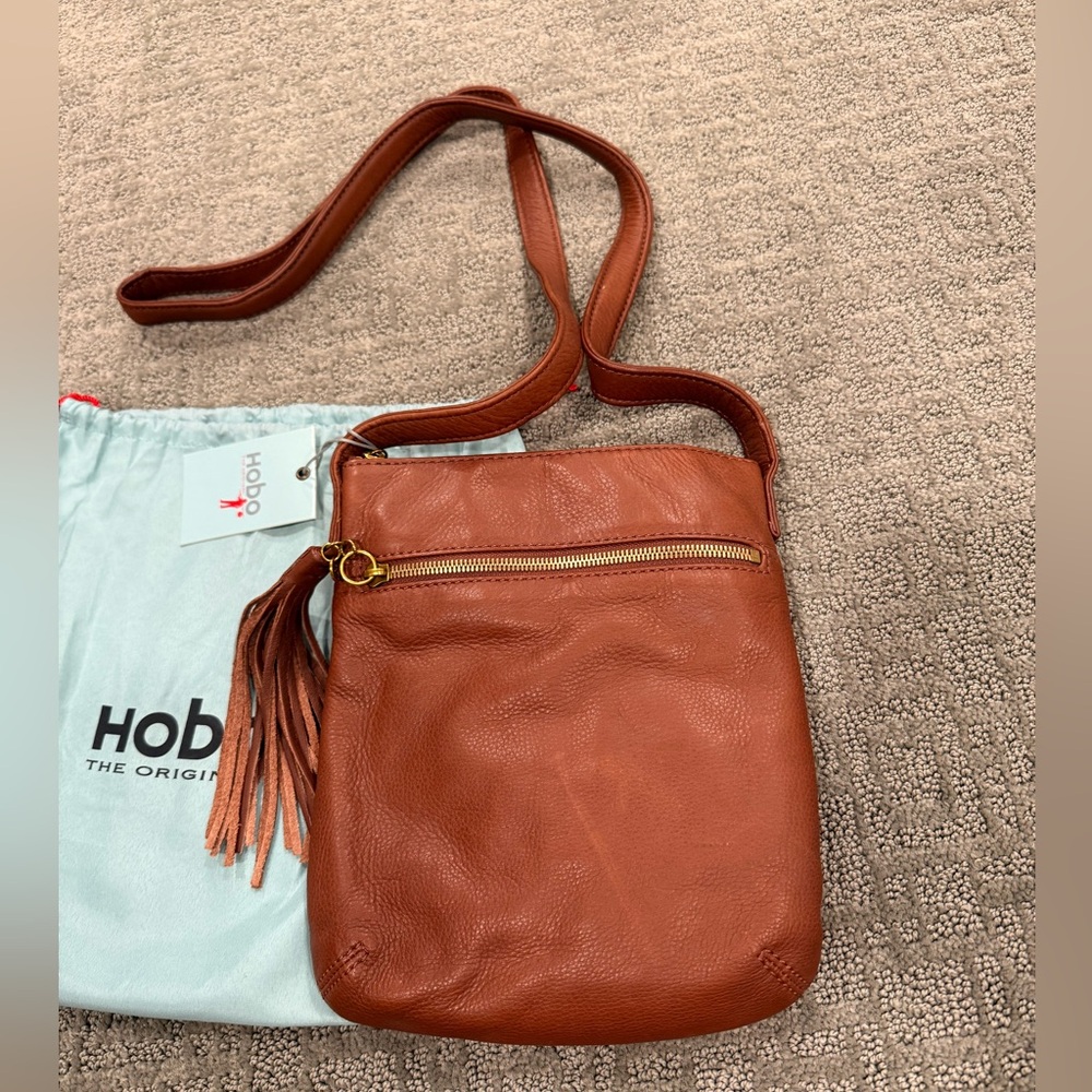 NWT HOBO SARAHS CROSSBODY